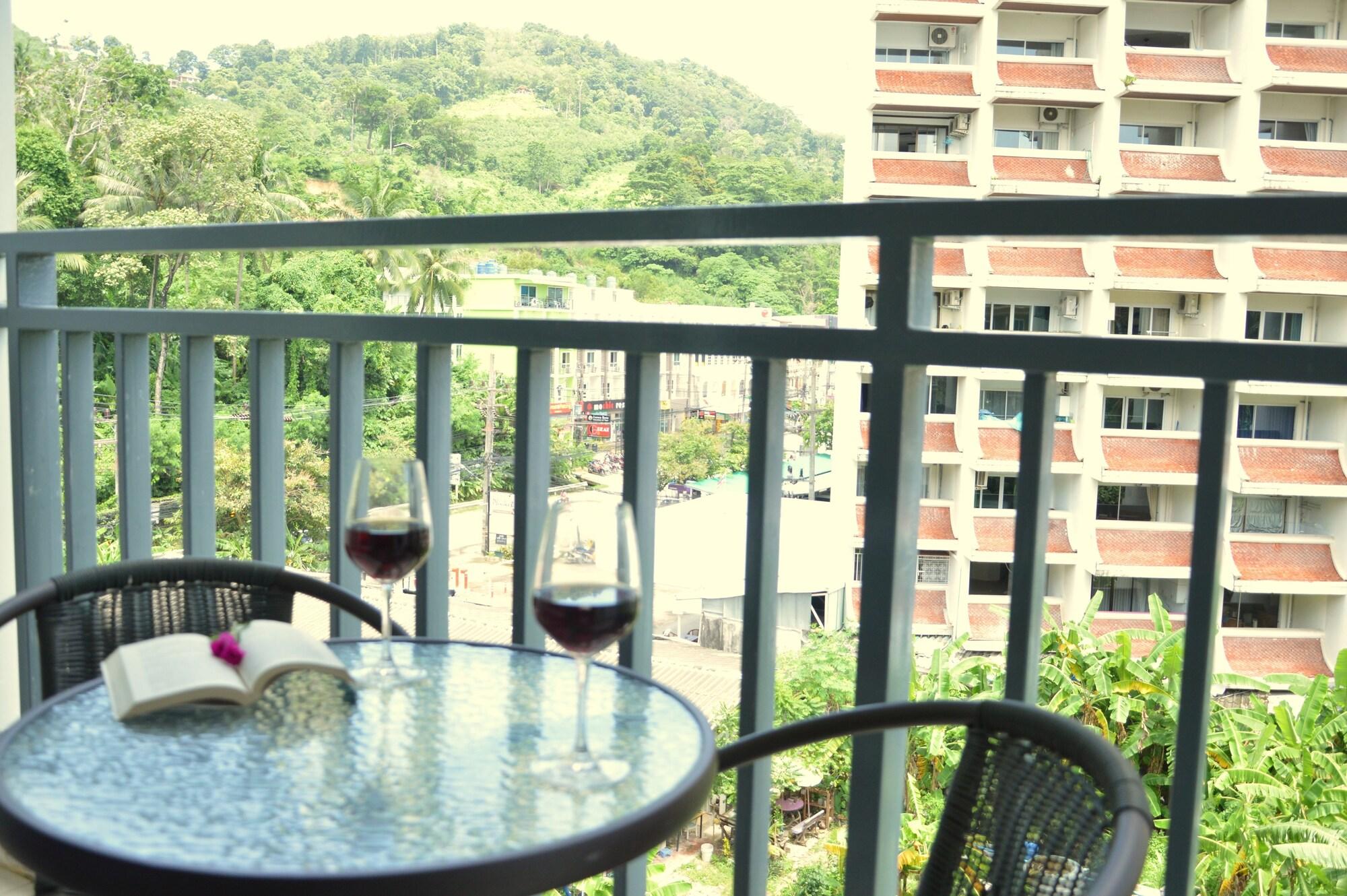 Sharaya Residence Patong Exterior photo