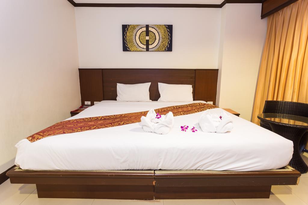 Sharaya Residence Patong Exterior photo