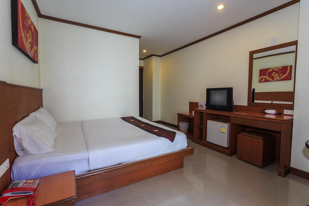 Sharaya Residence Patong Exterior photo