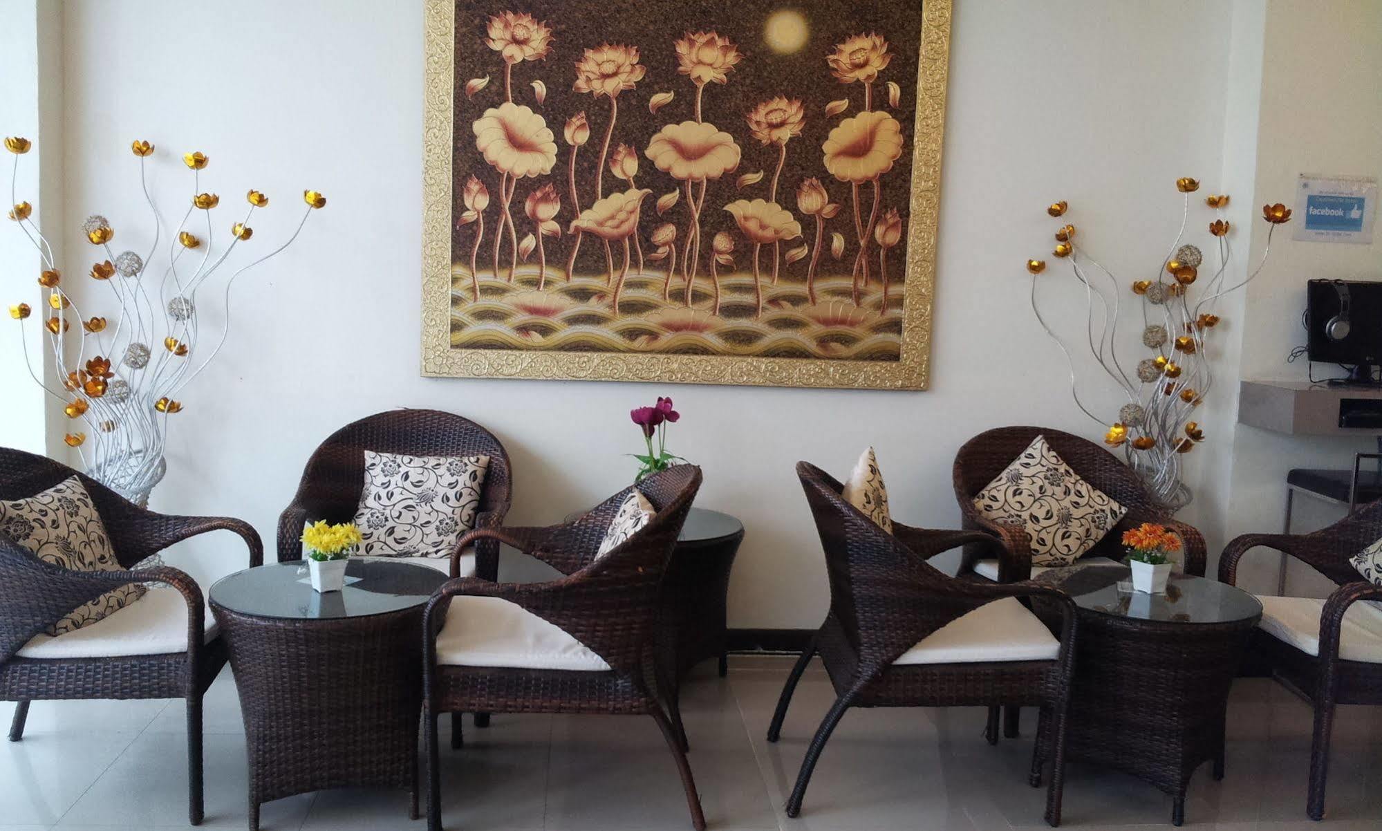 Sharaya Residence Patong Exterior photo