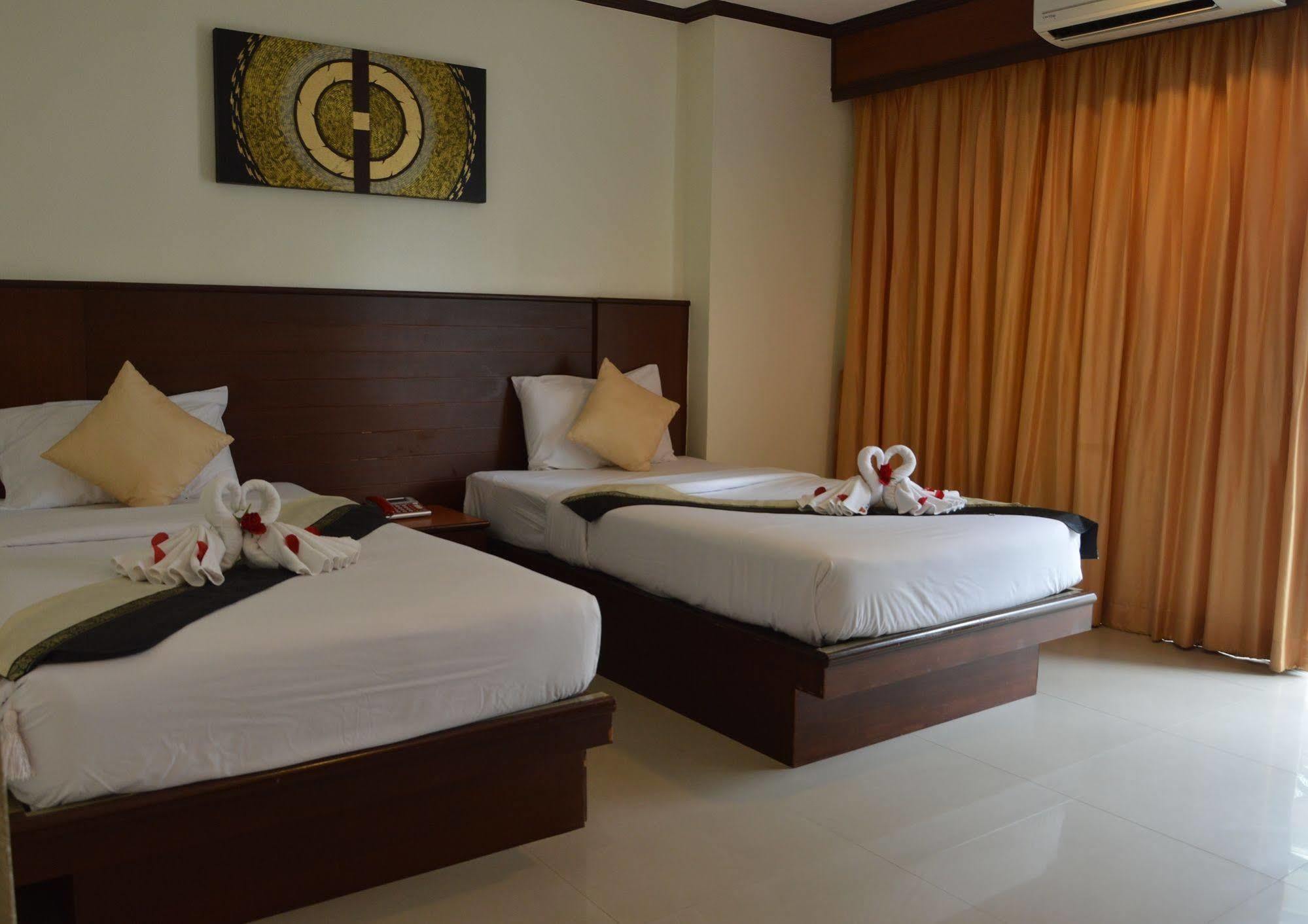 Sharaya Residence Patong Exterior photo